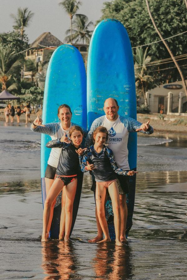 Surf Synergy All-Inclusive Surf Retreat Jaco Luaran gambar